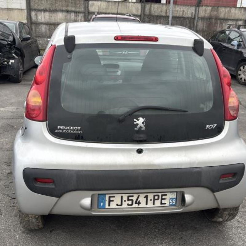 Moteur essuie glace avant PEUGEOT 107 Photo n°17