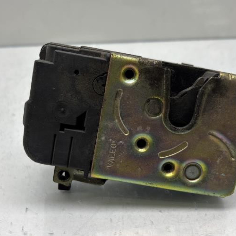 Serrure avant gauche PEUGEOT 206 Photo n°5