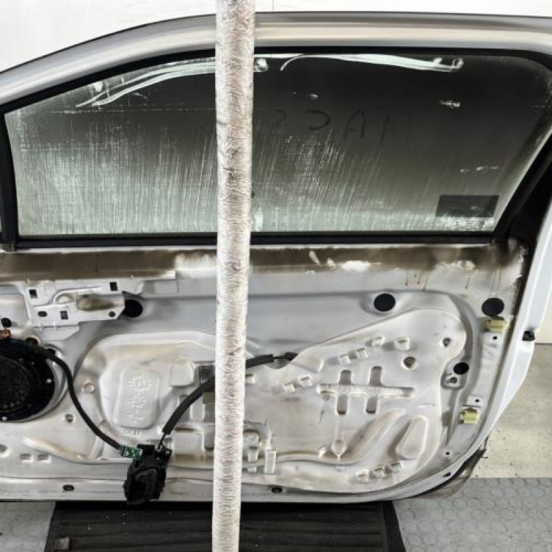 Porte avant droit DS DS3 Photo n°7