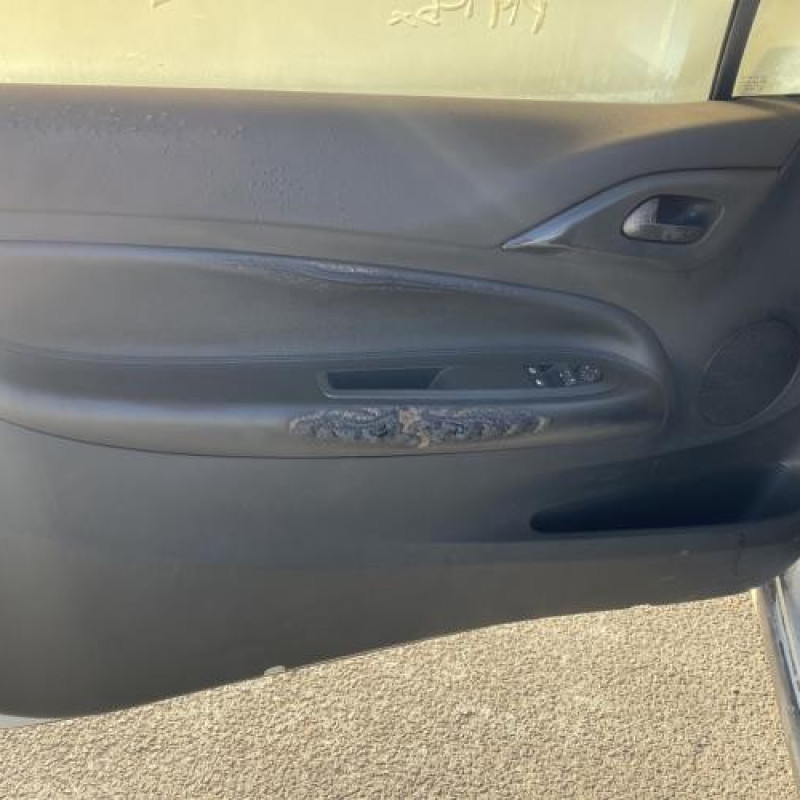 Porte avant droit DS DS3 Photo n°16