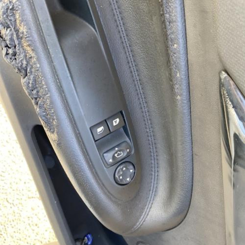 Porte avant droit DS DS3 Photo n°17