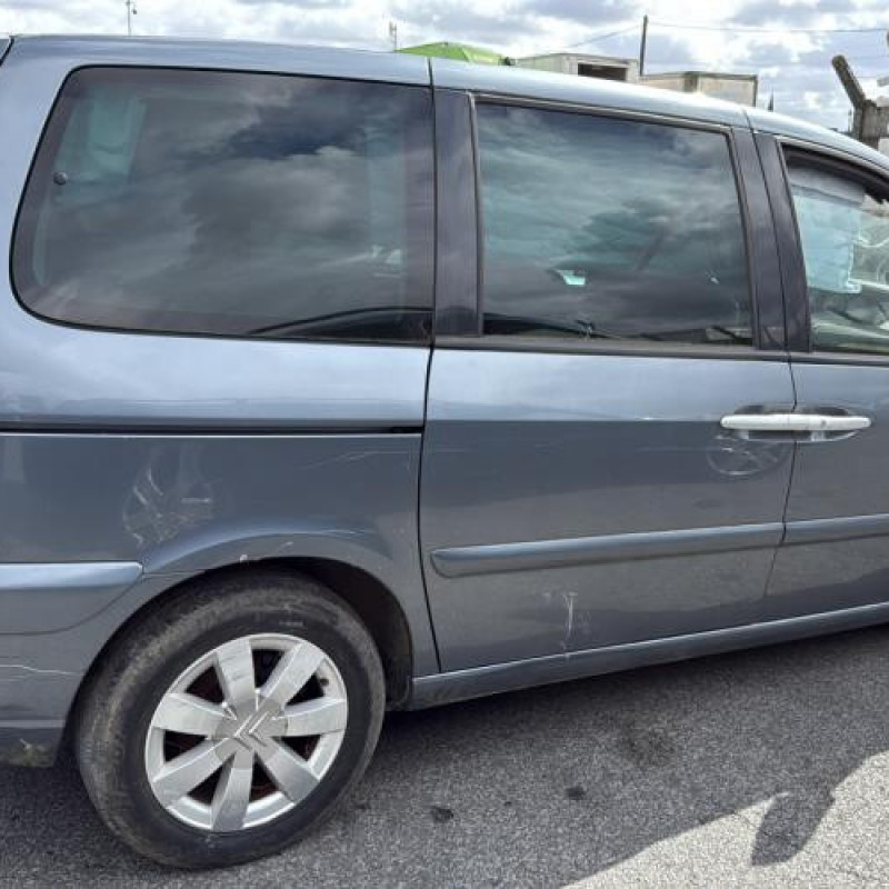 Malle/Hayon arriere CITROEN C8 Photo n°13