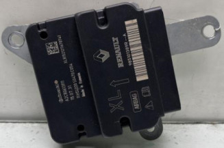 Boitier air bag RENAULT CLIO 4 Photo n°1