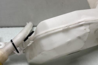 Vase de lave glace RENAULT CLIO 4 Photo n°1