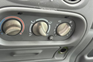 Attache ceinture arriere droit RENAULT TWINGO 1