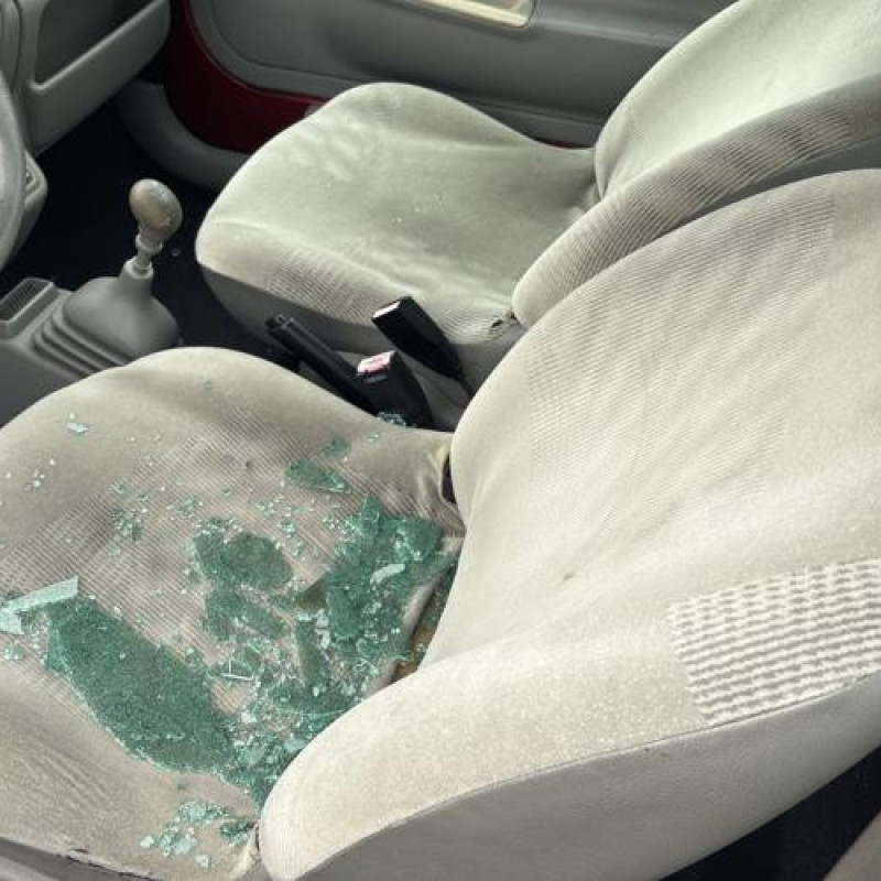 Pretensionneur de ceinture avant droit RENAULT TWINGO 1 Photo n°13