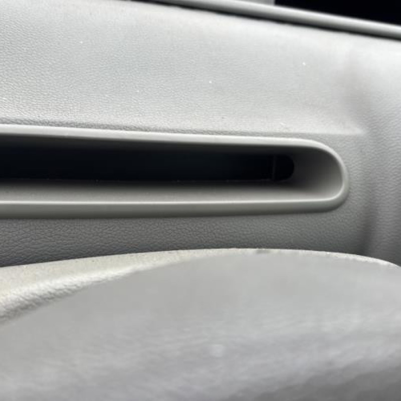 Pretensionneur de ceinture avant droit RENAULT TWINGO 1 Photo n°18