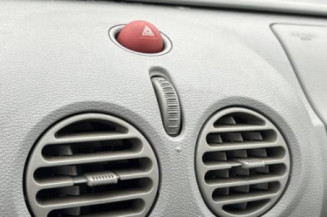 Pretensionneur de ceinture avant gauche RENAULT TWINGO 1