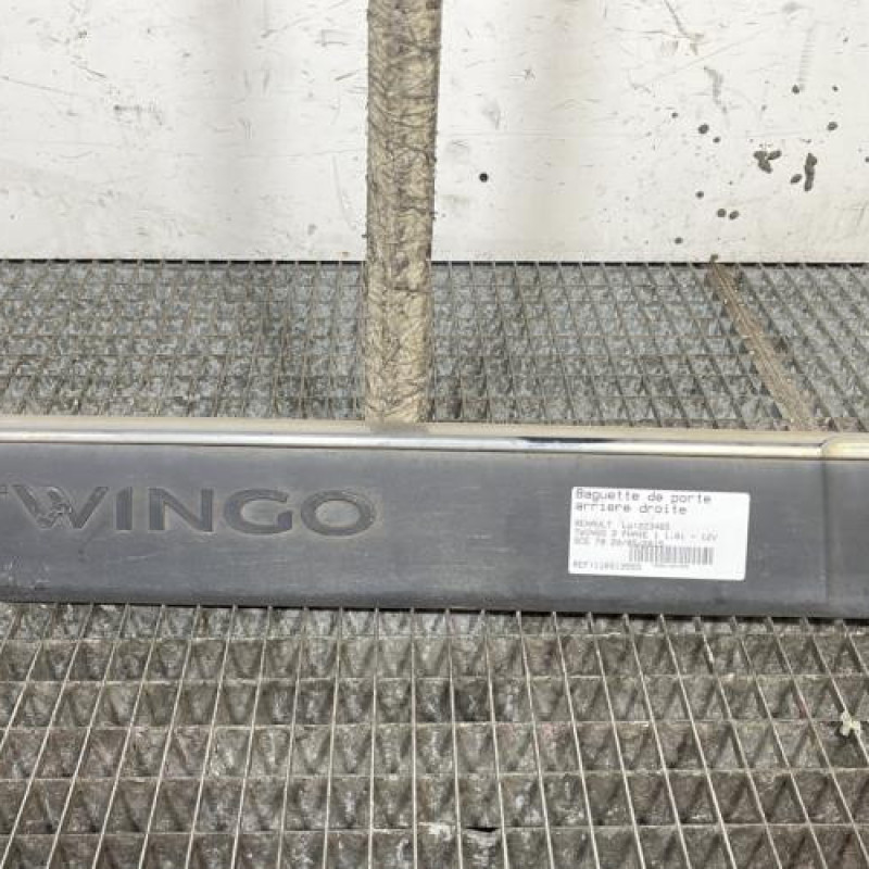 Baguette de porte arriere droite RENAULT TWINGO 3 Photo n°1