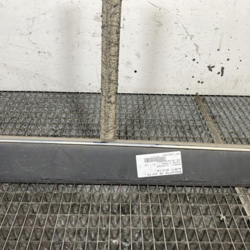 Baguette de porte avant droite RENAULT TWINGO 3 Photo n°1