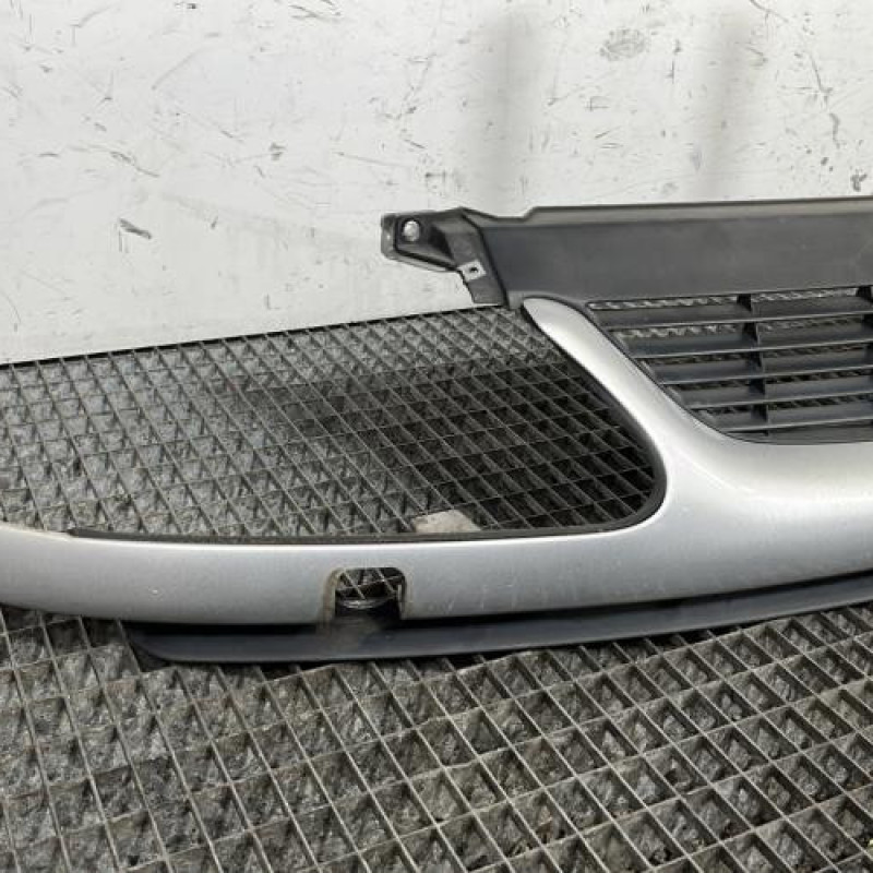 Calandre RENAULT ESPACE 3 Photo n°2