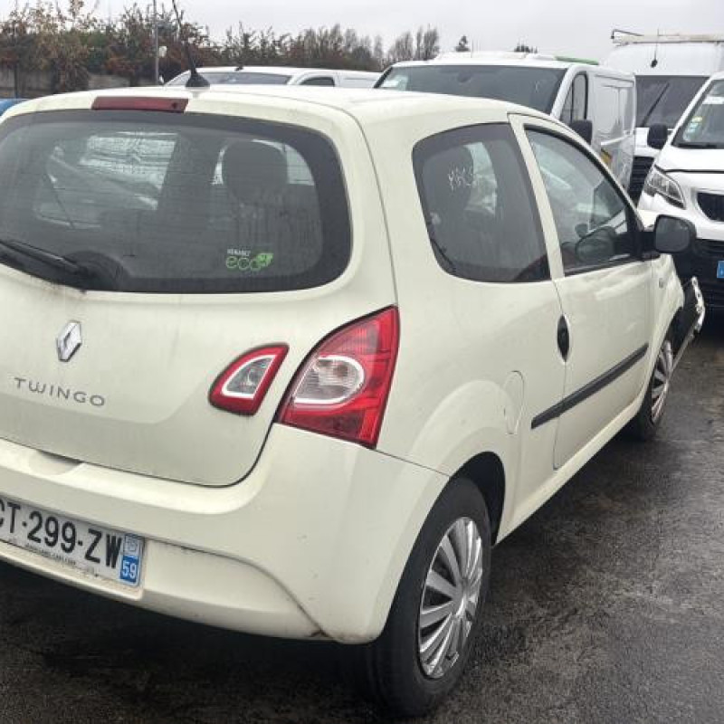Pare choc arriere RENAULT TWINGO 2 Photo n°9