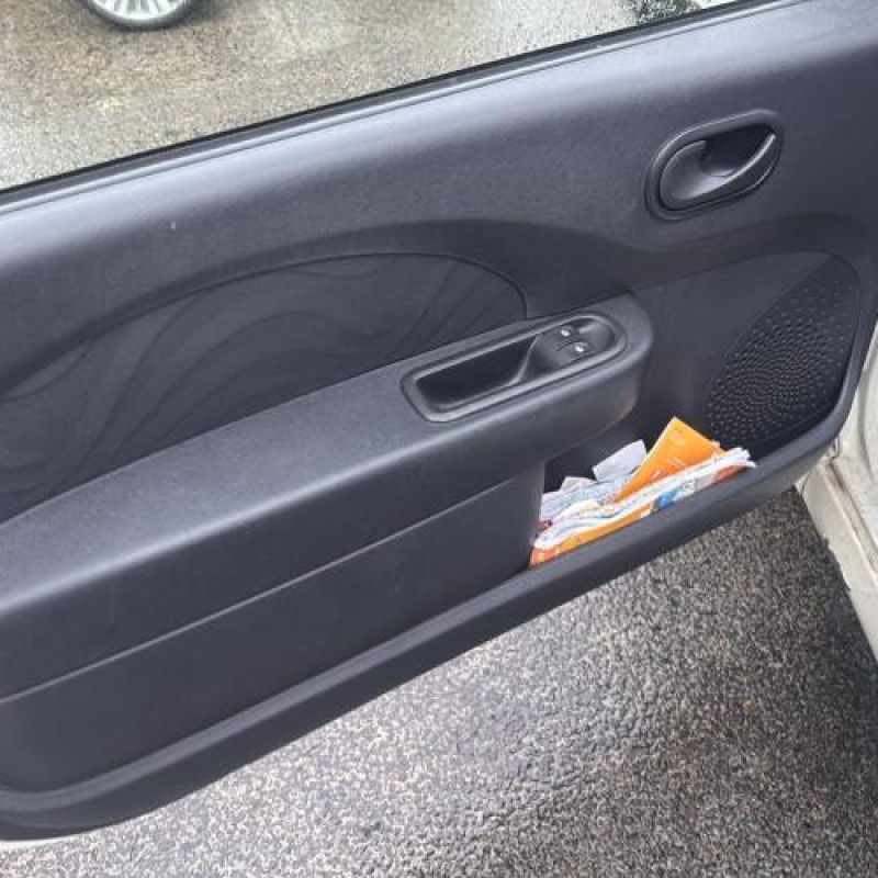 Pare choc arriere RENAULT TWINGO 2 Photo n°15