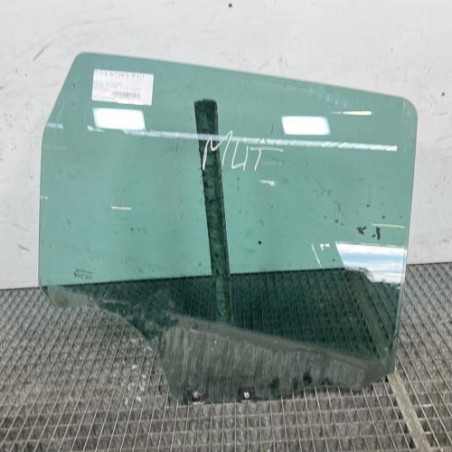 Vitre arriere droit DACIA DUSTER 1 Photo n°1