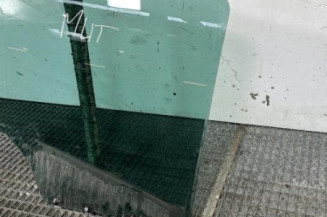 Vitre arriere droit DACIA DUSTER 1