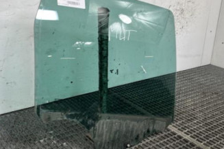 Vitre arriere droit DACIA DUSTER 1