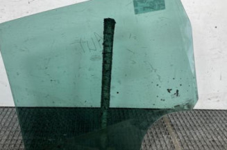 Vitre arriere droit DACIA DUSTER 1