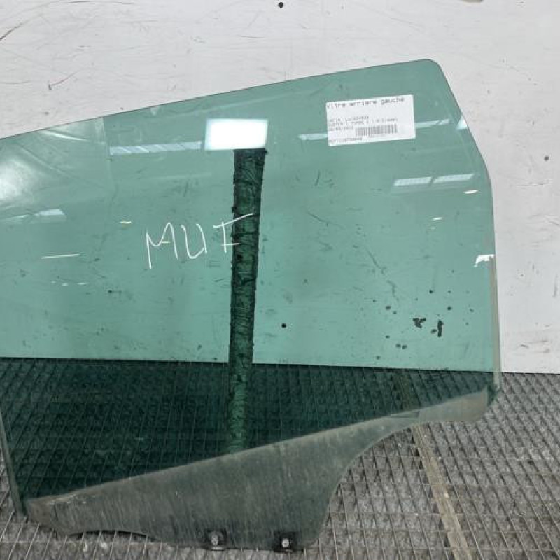 Vitre arriere gauche DACIA DUSTER 1 Photo n°1