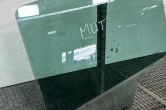 Vitre arriere gauche DACIA DUSTER 1