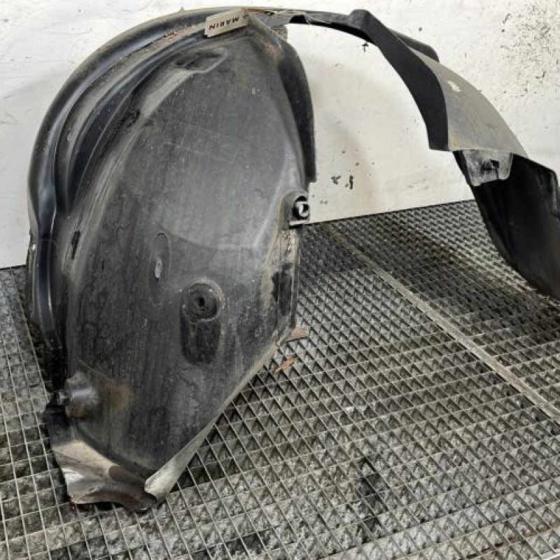 Pare boue avant gauche DACIA DUSTER 1 Photo n°3