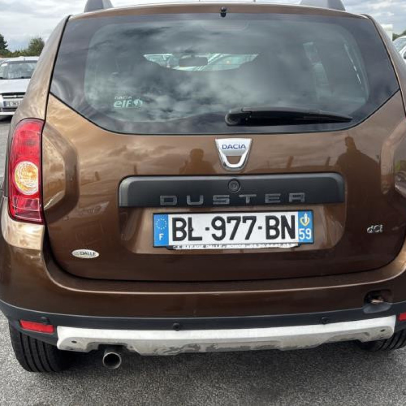 Pare boue avant gauche DACIA DUSTER 1 Photo n°9