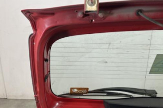 Malle/Hayon arriere DACIA SANDERO 1