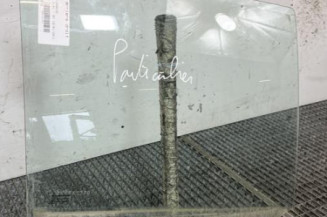 Vitre arriere droit DACIA SANDERO 1