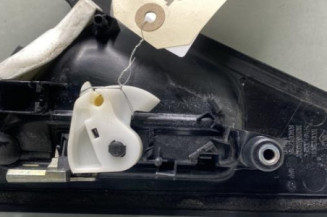 Poignee porte arriere gauche RENAULT CLIO 4