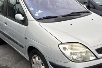 Anti brouillard droit (feux) RENAULT SCENIC 1