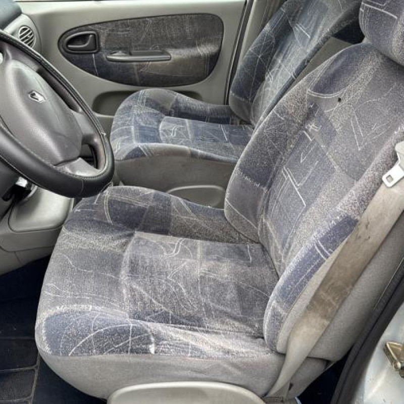 Anti brouillard droit (feux) RENAULT SCENIC 1 Photo n°13