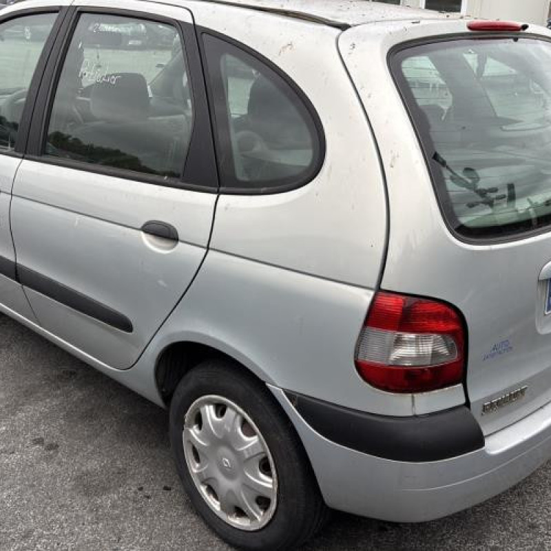 Feu arriere stop central RENAULT SCENIC 1 Photo n°7