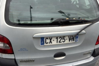 Feu arriere stop central RENAULT SCENIC 1
