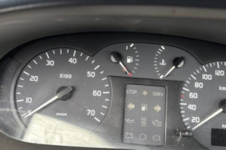 Feu arriere stop central RENAULT SCENIC 1