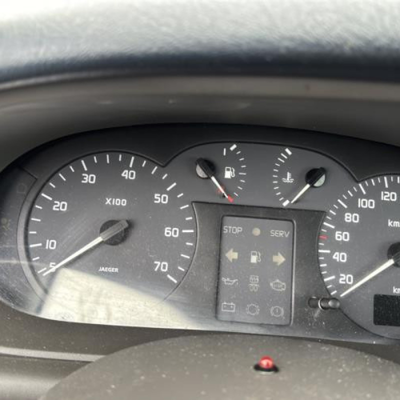 Verin de coffre RENAULT SCENIC 1 Photo n°20