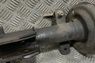 Amortisseur avant droit RENAULT TRAFIC 3 COURT