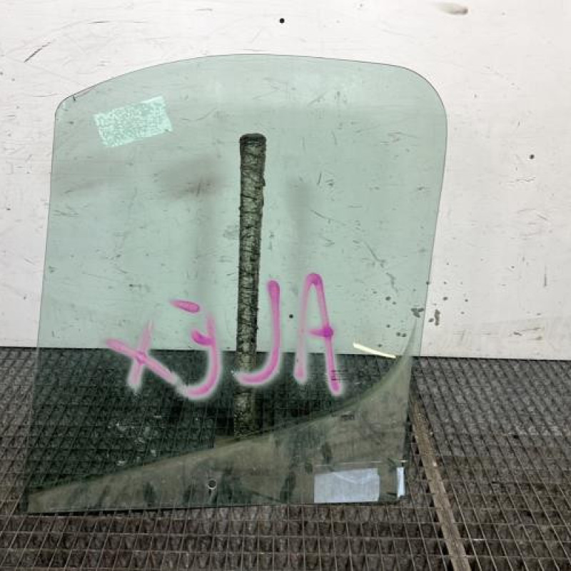 Vitre avant droit RENAULT TRAFIC 2 Photo n°4