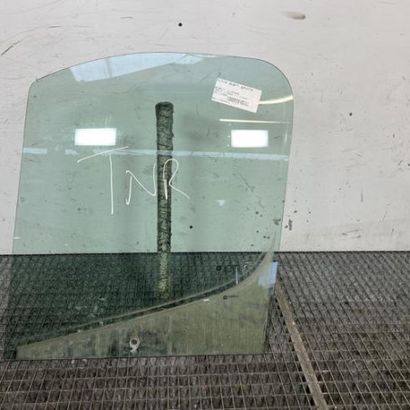 Vitre avant gauche RENAULT TRAFIC 2 Photo n°1