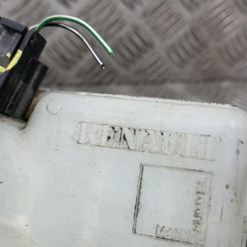 Maitre cylindre (freinage) DACIA SANDERO 2 Photo n°2