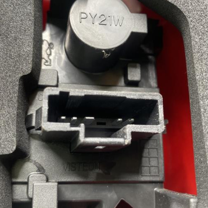 Feu arriere principal gauche (feux) PEUGEOT 206+ Photo n°3