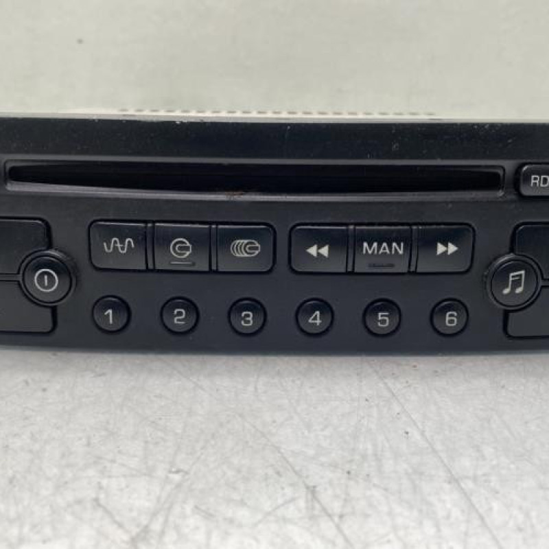 Autoradio d'origine PEUGEOT 206+ Photo n°1