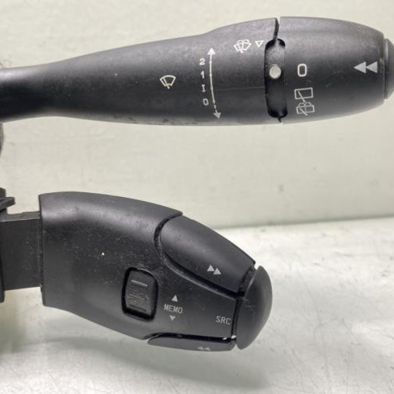 Com (Bloc Contacteur Tournant+Commodo Essuie Glace+Commodo Phare) PEUGEOT 206+ Photo n°2