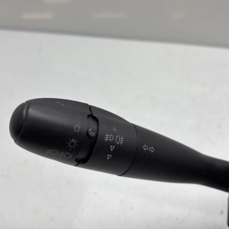 Support commodo (commutateur) CITROEN C4 1 Photo n°3