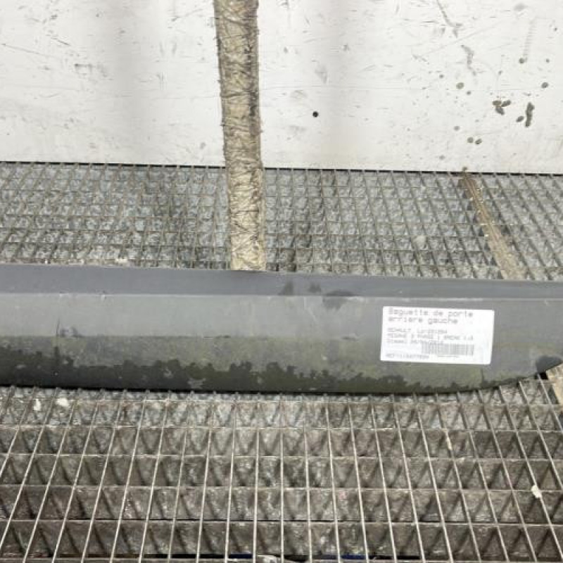 Baguette de porte arriere gauche  RENAULT MEGANE 3 Photo n°1