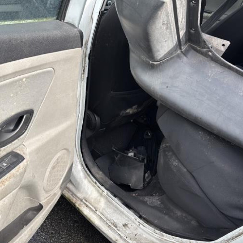 Renfort pare choc arriere (traverse) RENAULT MEGANE 3 Photo n°17