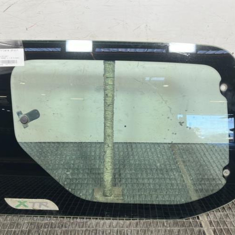 Vitre arriere droit CITROEN BERLINGO 2 Photo n°1