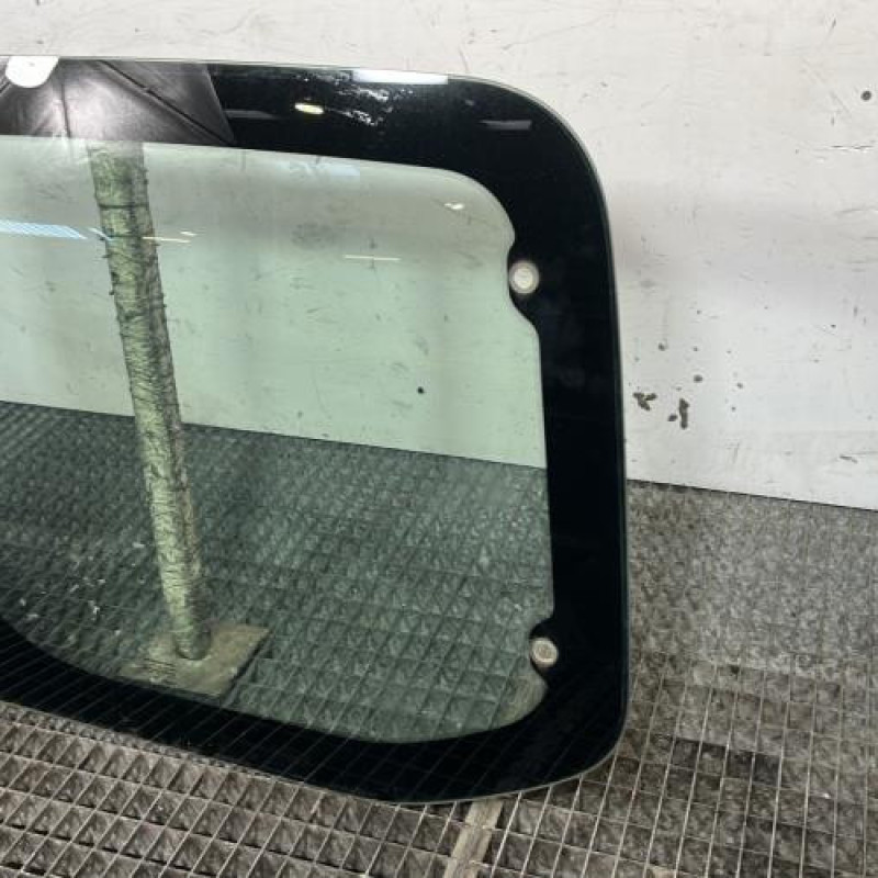 Vitre arriere droit CITROEN BERLINGO 2 Photo n°2
