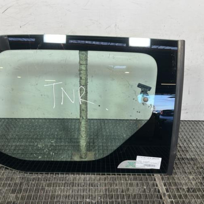 Vitre arriere gauche CITROEN BERLINGO 2 Photo n°1