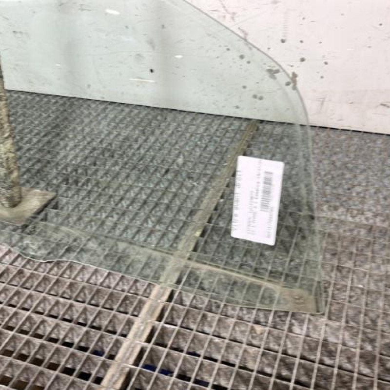 Vitre avant droit CITROEN C1 1 Photo n°2