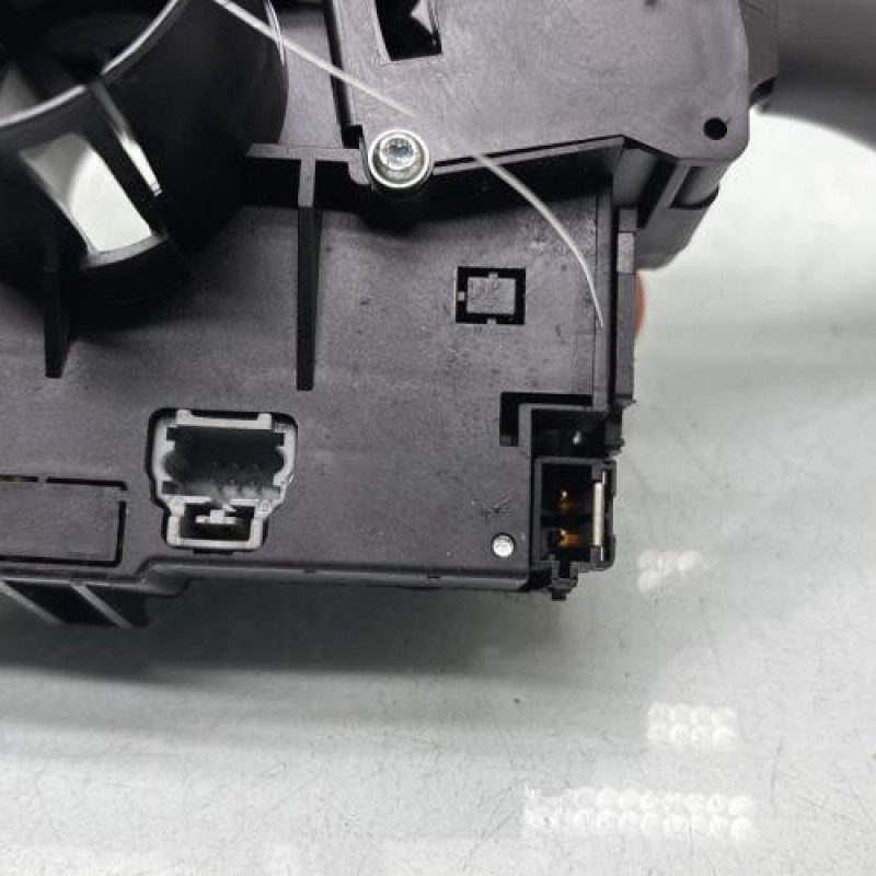 Com (Bloc Contacteur Tournant+Commodo Essuie Glace+Commodo Phare) CITROEN C3 1 Photo n°6