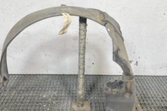 Pare boue avant gauche PEUGEOT 106 Photo n°1